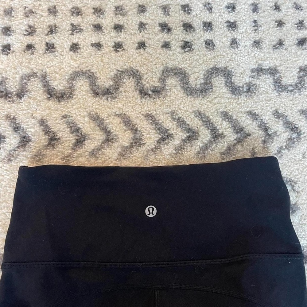 black lululemon nulu flare pants size 6